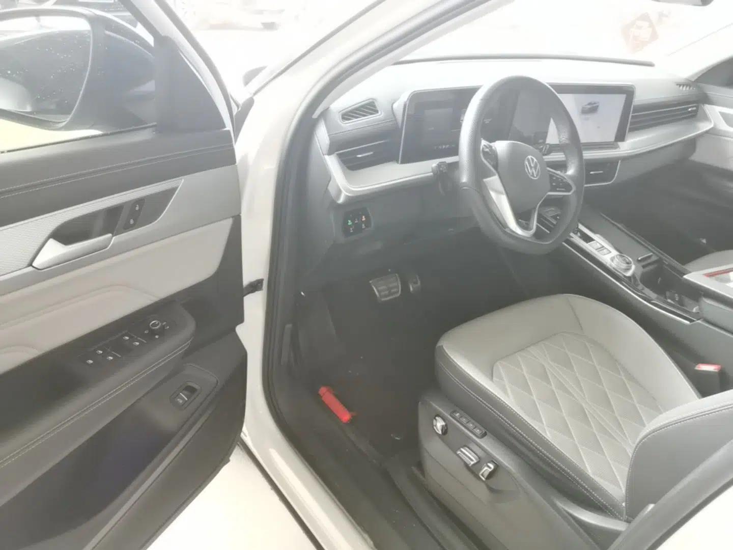 Volkswagen Tavendor 2024 380TSI All-Wheel Drive R-Line Cruise Edition — миниатюра 19