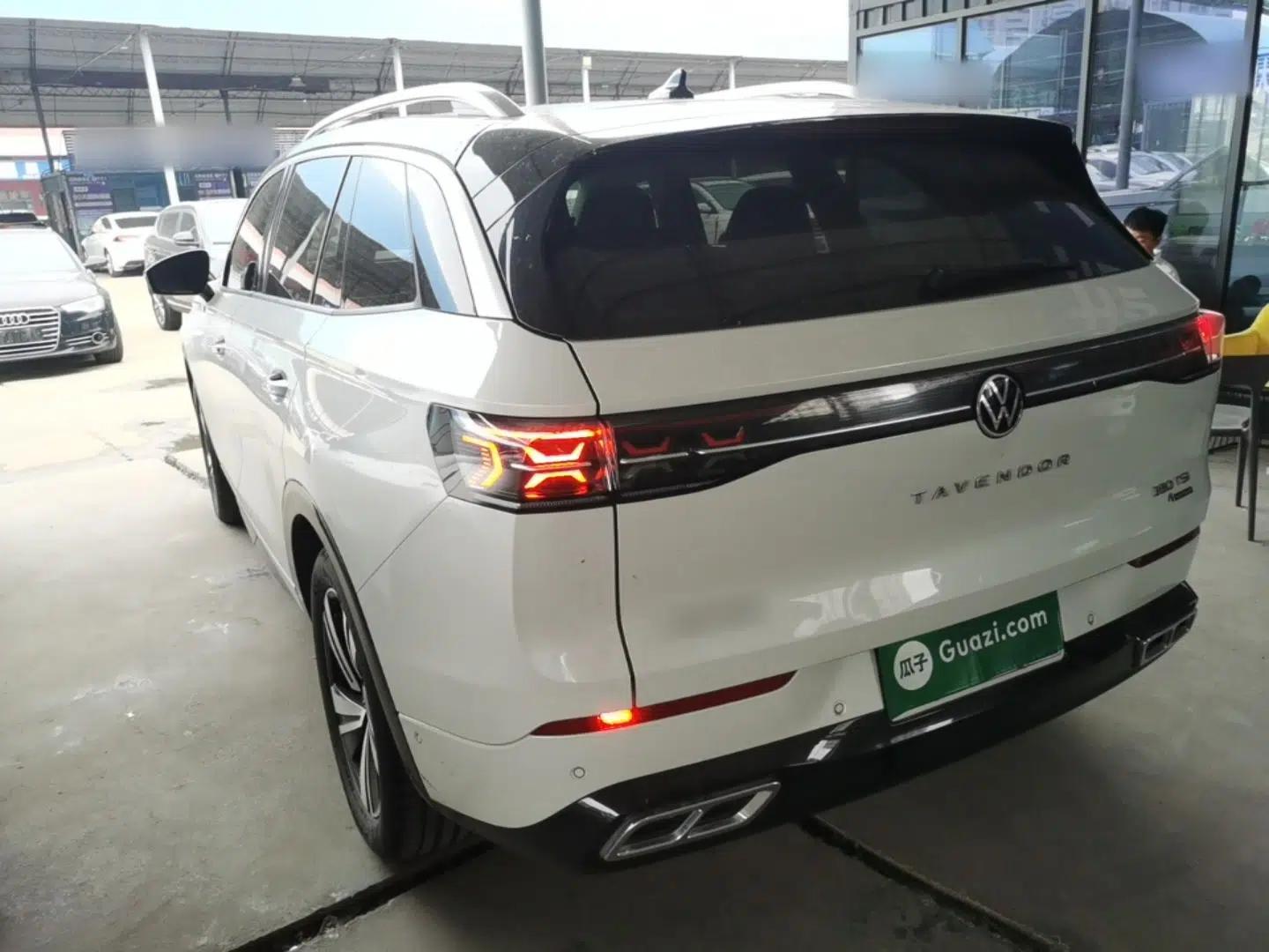 Volkswagen Tavendor 2024 380TSI All-Wheel Drive R-Line Cruise Edition — миниатюра 4