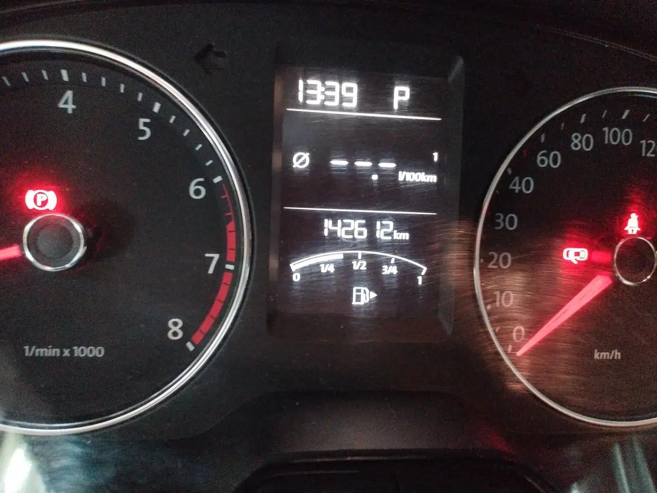 Volkswagen Cross Lavida 2014 1.4TSI DSG — миниатюра 13