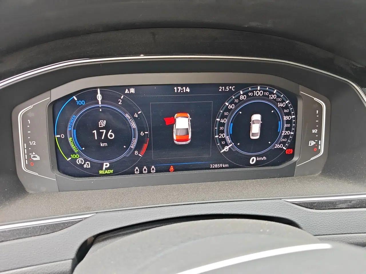 Volkswagen Magotan GTE Plug-in Hybrid 2022 GTE Luxury Model — миниатюра 12