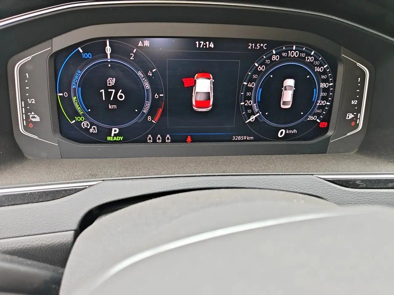 Volkswagen Magotan GTE Plug-in Hybrid 2022 GTE Luxury Model — миниатюра 13