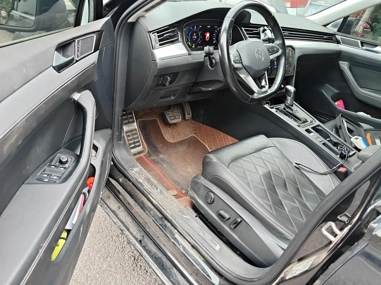Volkswagen Magotan GTE Plug-in Hybrid 2022 GTE Luxury Model — миниатюра 17
