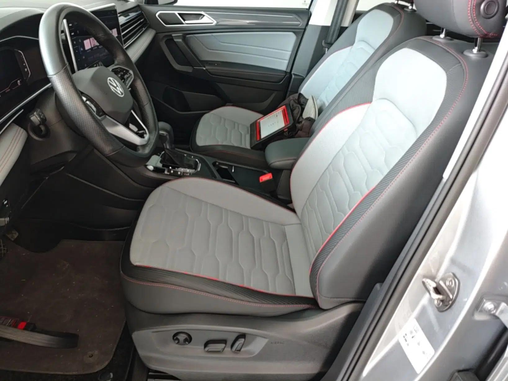 Volkswagen Tiguan L New Energy 2022 430 PHEV Plug-in Hybrid Flagship Edition — миниатюра 18