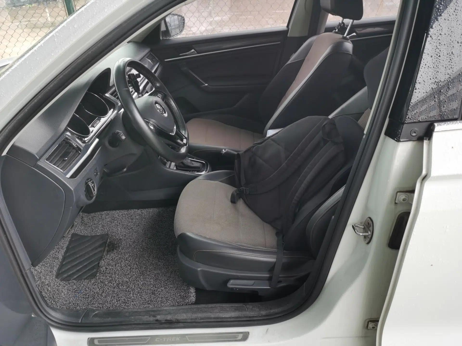 Volkswagen C-TREK 2018 230TSI DSG Comfort Model — миниатюра 16