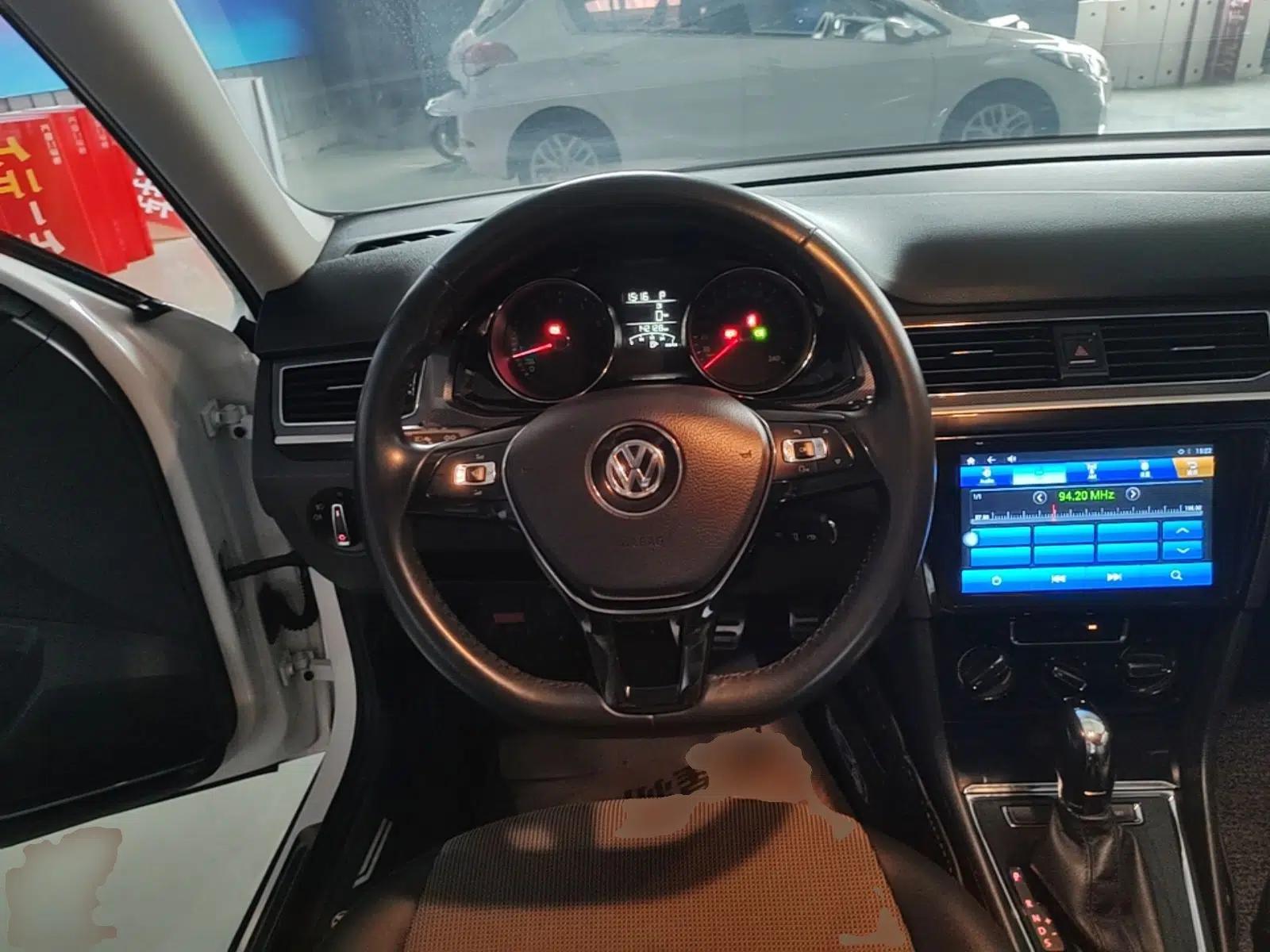 Volkswagen C-TREK 2018 1.5L Automatic Comfort Model — миниатюра 14