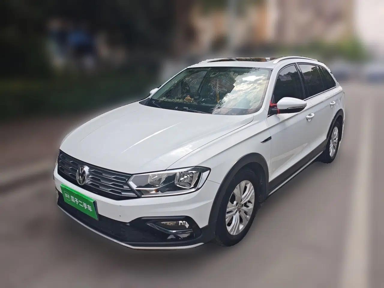 Volkswagen C-TREK 2017 230TSI DSG Comfort Version — миниатюра 1