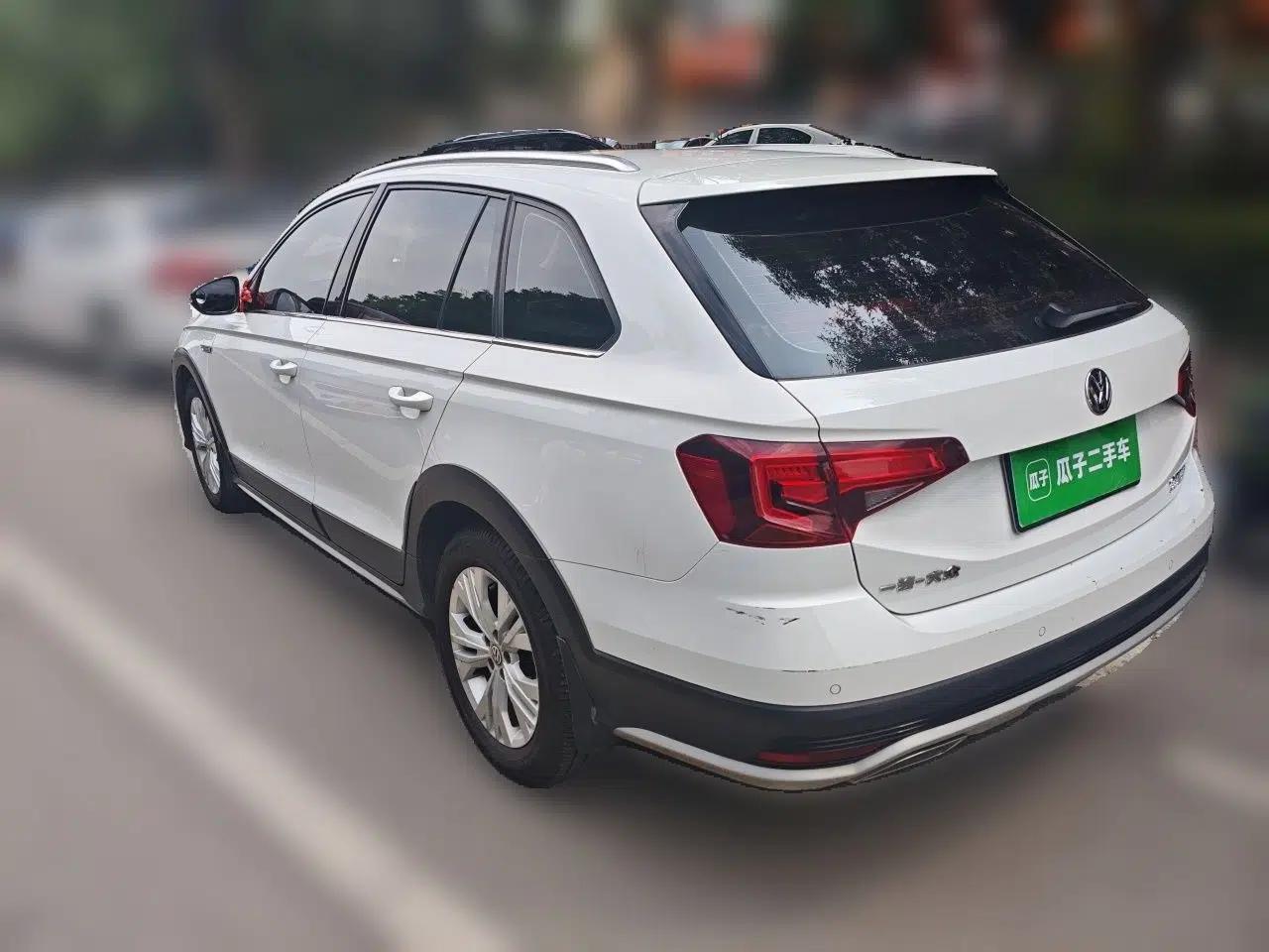 Volkswagen C-TREK 2017 230TSI DSG Comfort Version — миниатюра 4