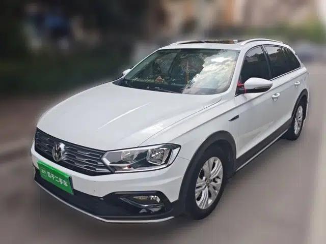 Volkswagen C-TREK 2017 230TSI DSG Comfort Version
