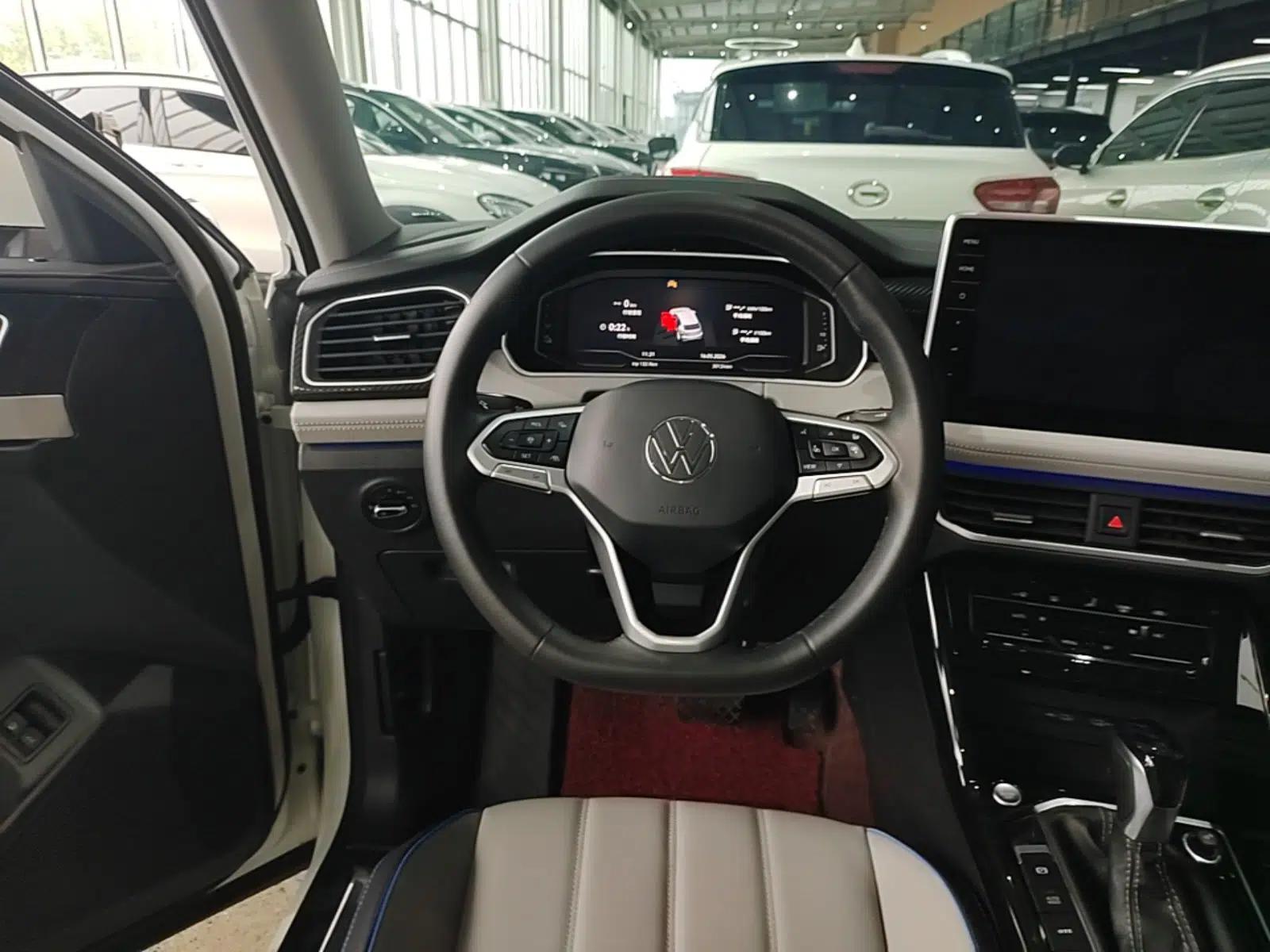 Volkswagen Tayron GTE Plug-in Hybrid 2023 280TSI Luxury Plus Advanced Edition — миниатюра 14