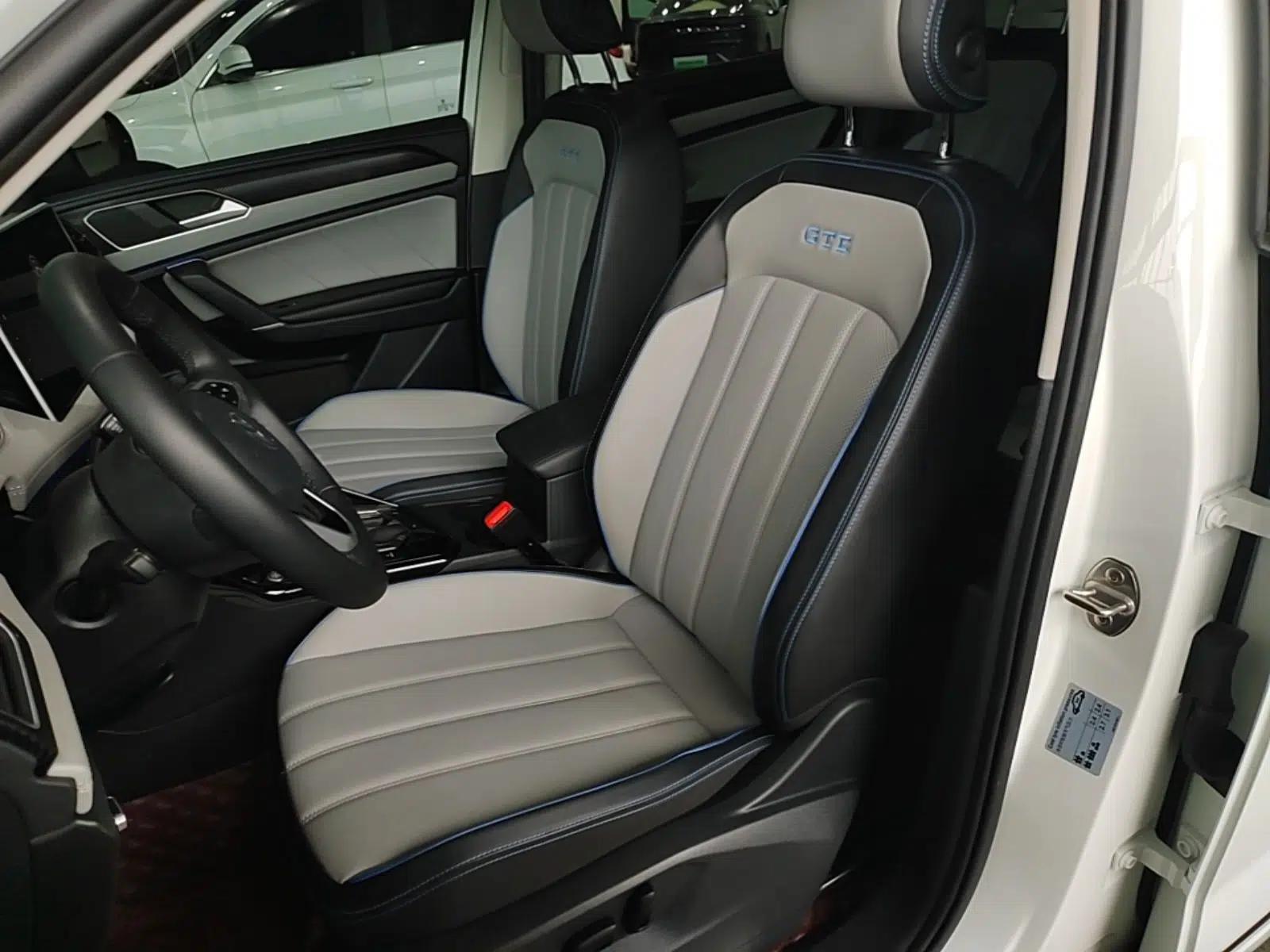 Volkswagen Tayron GTE Plug-in Hybrid 2023 280TSI Luxury Plus Advanced Edition — миниатюра 18