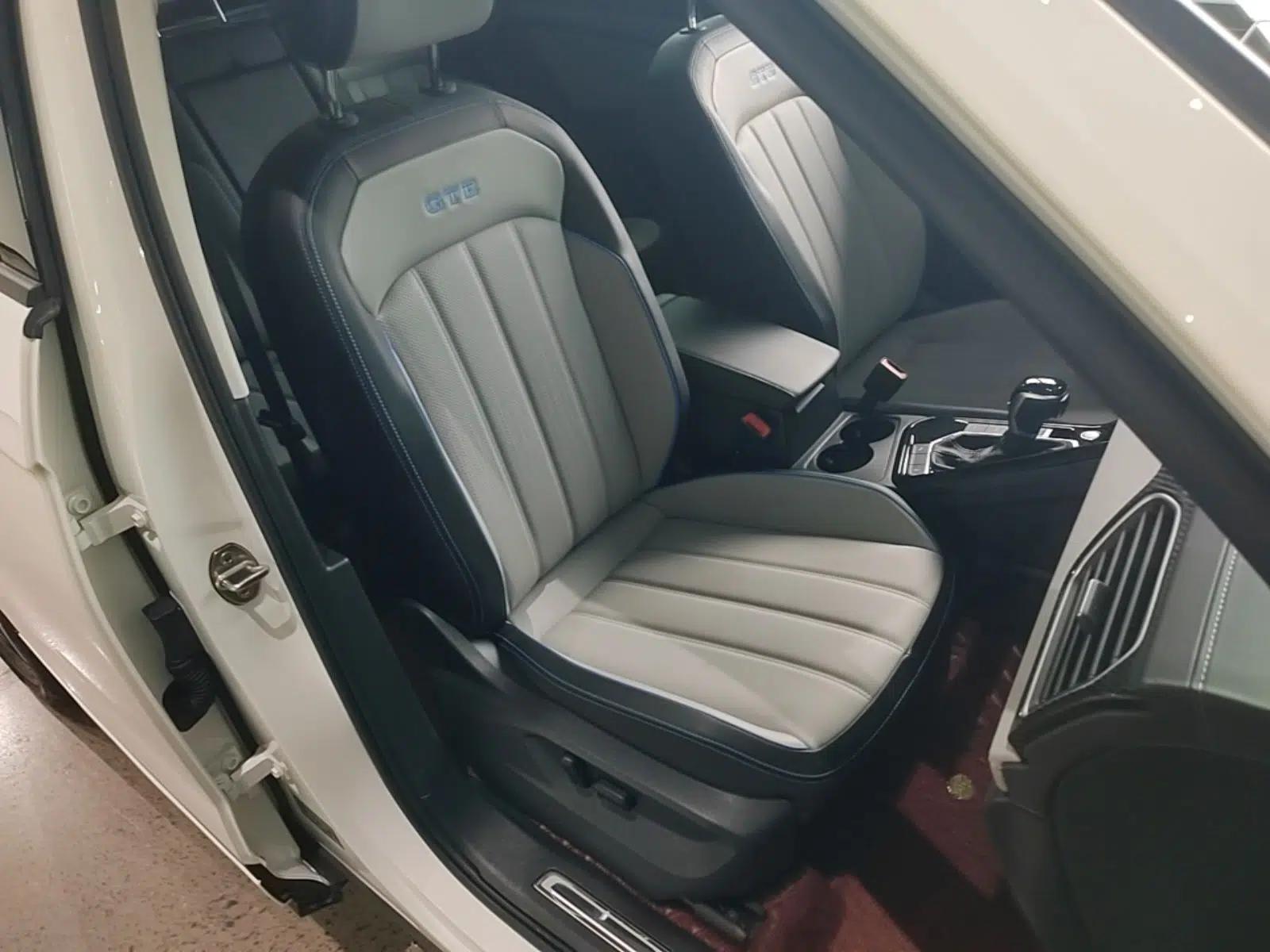 Volkswagen Tayron GTE Plug-in Hybrid 2023 280TSI Luxury Plus Advanced Edition — миниатюра 23
