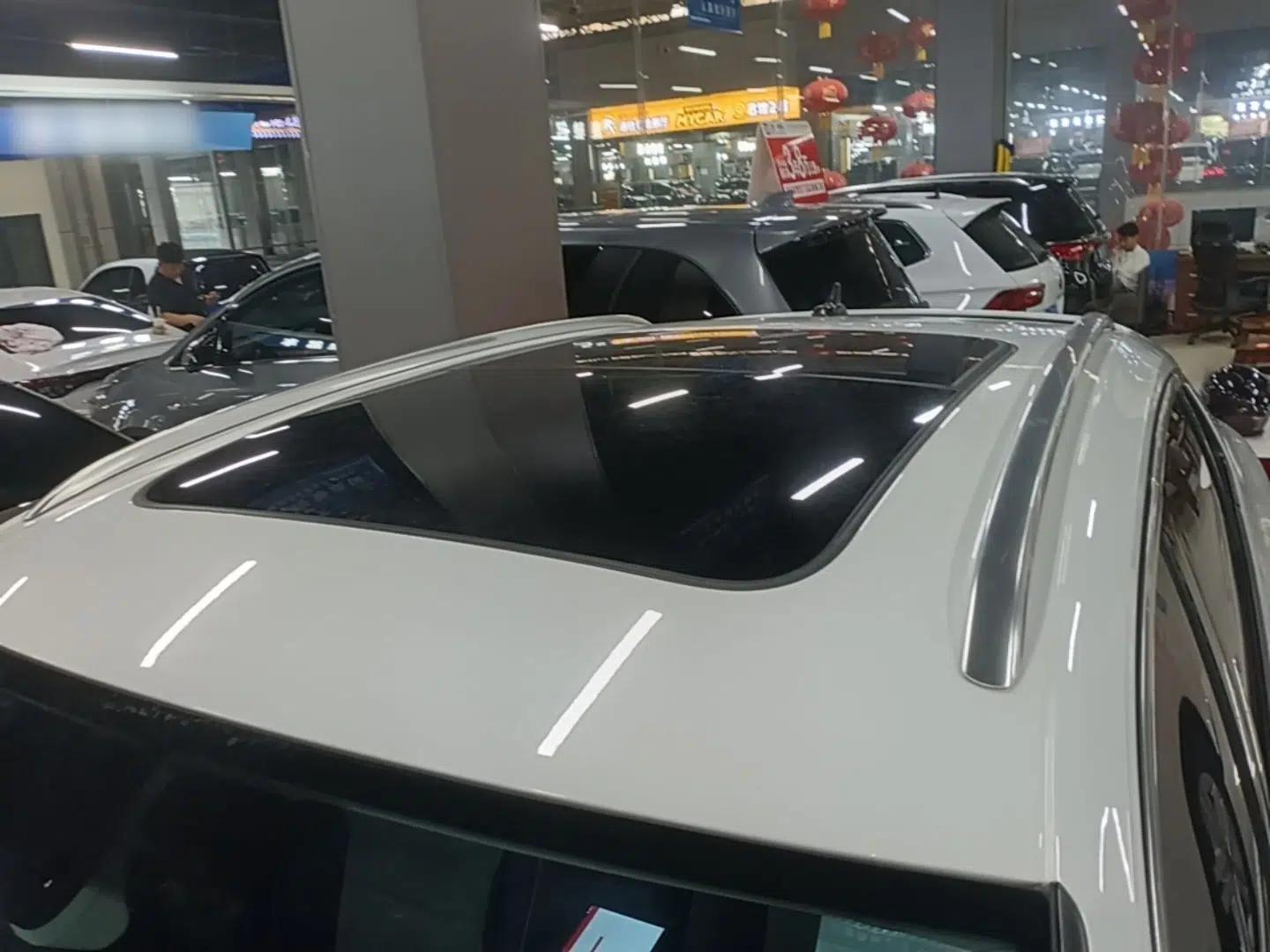 Volkswagen Tayron X 2020 330TSI Two-Wheel Drive Luxury Smart Connectivity Version — миниатюра 11