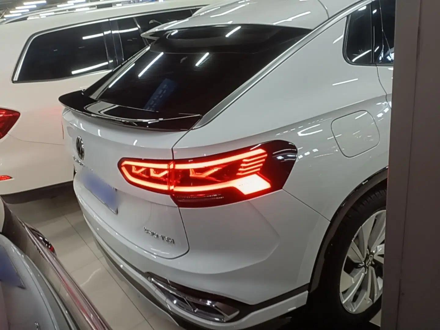 Volkswagen Tayron X 2020 330TSI Two-Wheel Drive Luxury Smart Connectivity Version — миниатюра 4