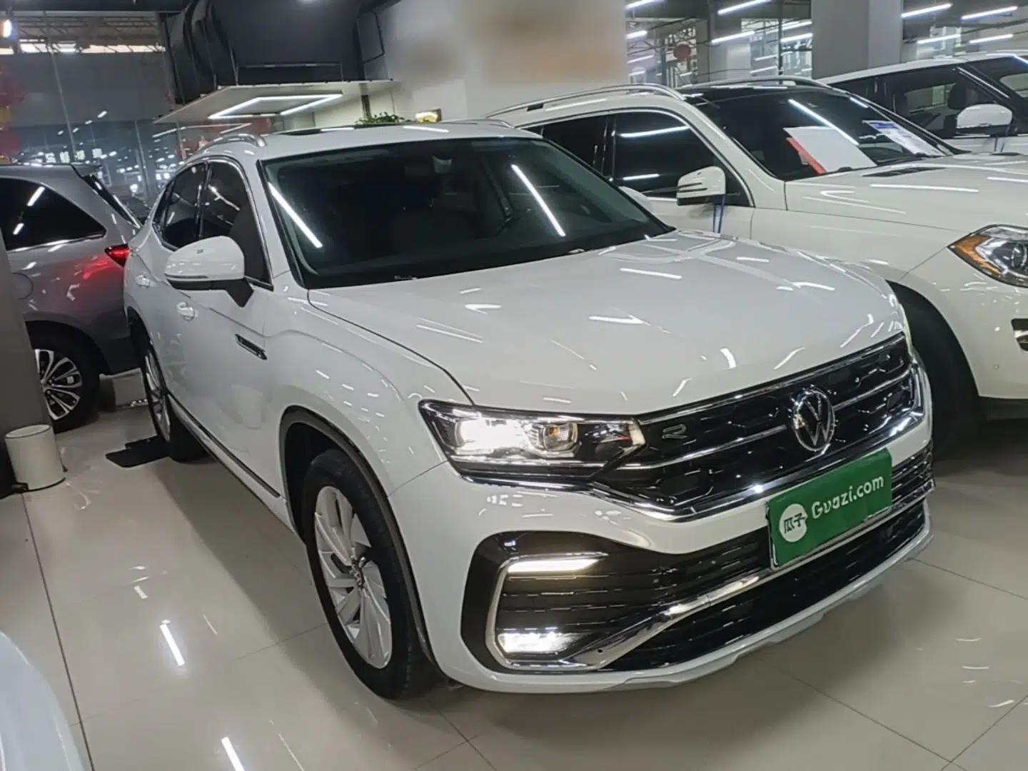 Volkswagen Tayron X 2020 330TSI Two-Wheel Drive Luxury Smart Connectivity Version — миниатюра 6