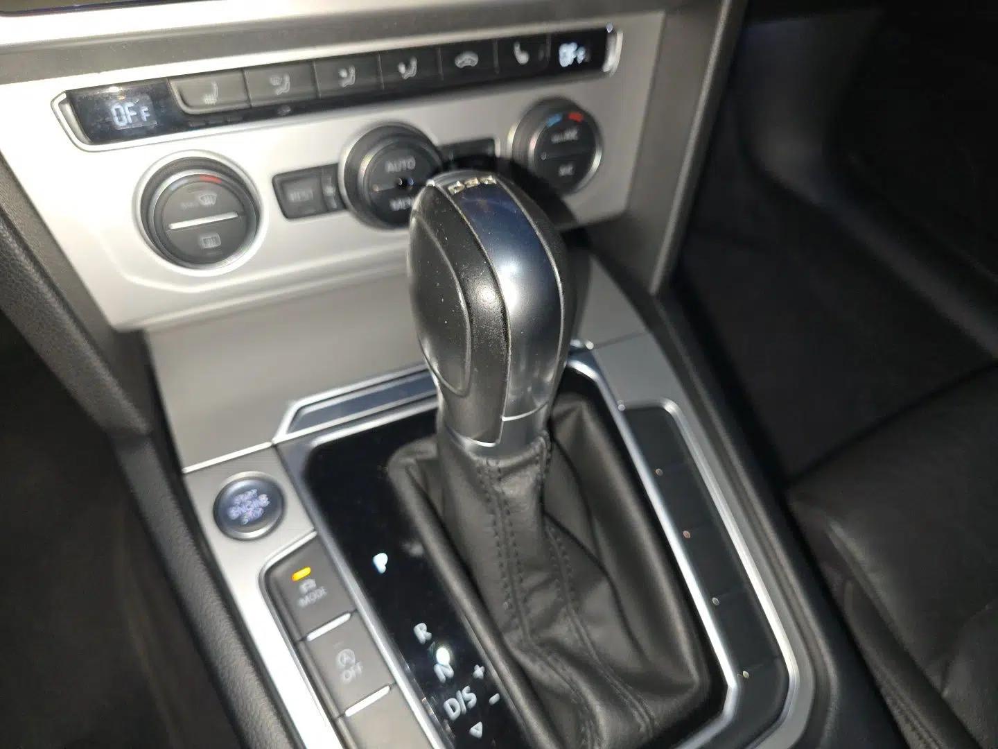 Volkswagen Variant 2018 380TSI Two-Wheel Drive Comfort Edition — миниатюра 15