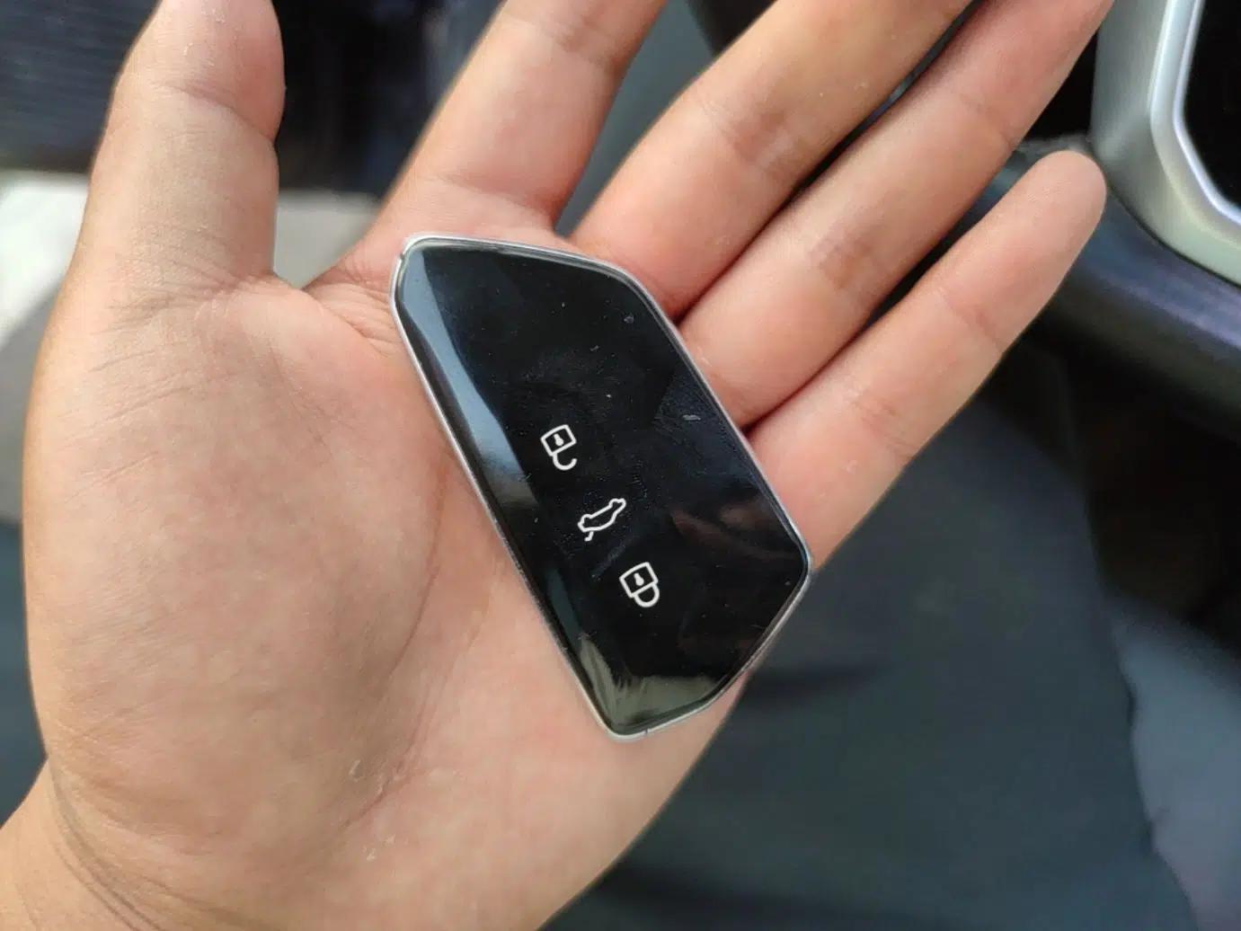 Volkswagen ID.6 CROZZ 2022 Standard Range PURE Edition — миниатюра 17