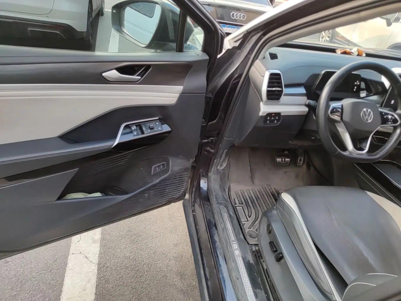 Volkswagen ID.6 CROZZ 2022 Standard Range PURE Edition — миниатюра 19