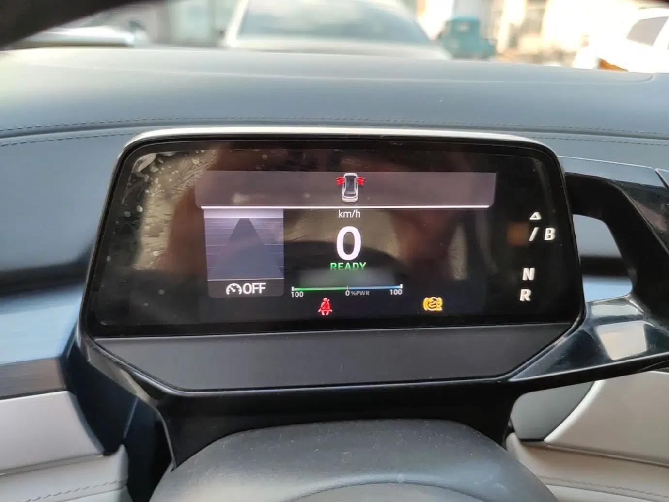 Volkswagen ID.6 CROZZ 2022 Standard Range PURE Edition — миниатюра 10