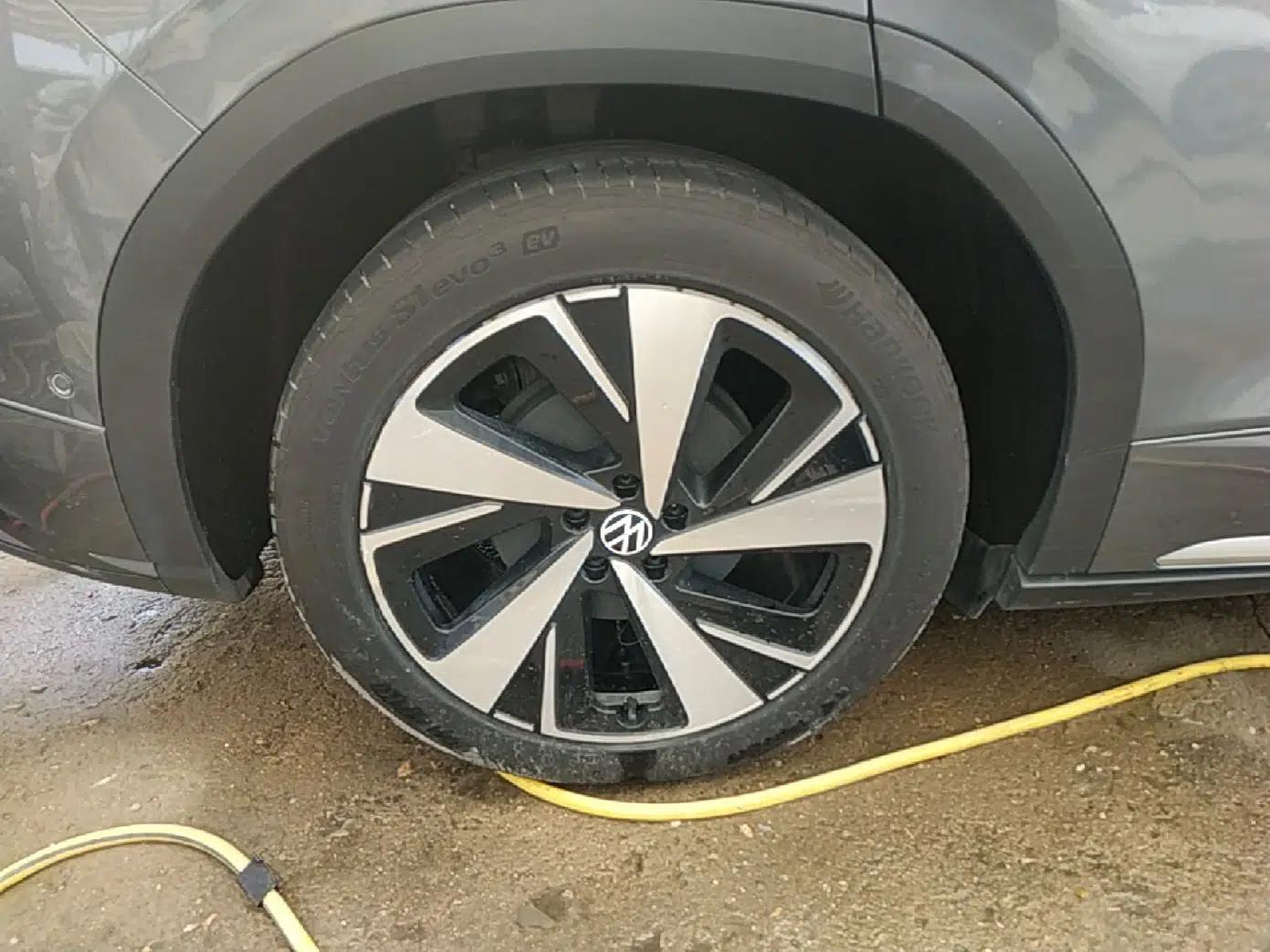 Volkswagen ID.6 X 2023 Ultra-Intelligent Long-Range Version — миниатюра 10