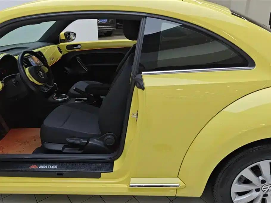 2014 Volkswagen Beetle 1.2TSI Fashion Edition — миниатюра 11