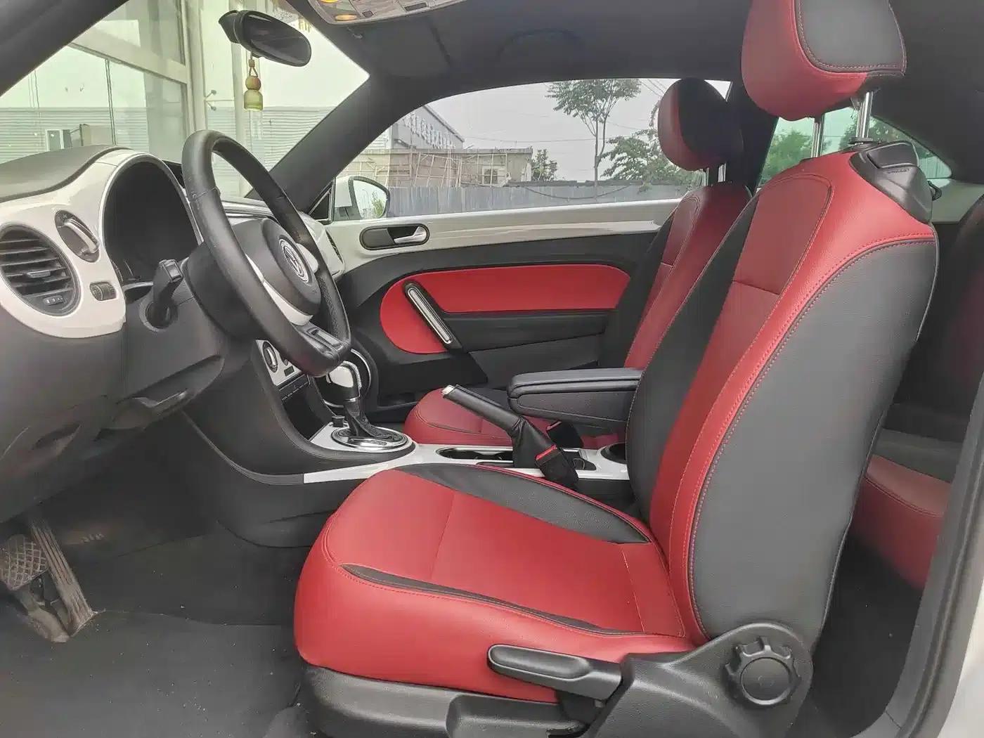 2014 Volkswagen Beetle 1.4TSI Fashion Edition — миниатюра 12