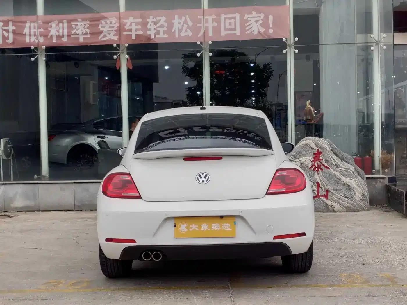 2014 Volkswagen Beetle 1.4TSI Fashion Edition — миниатюра 17
