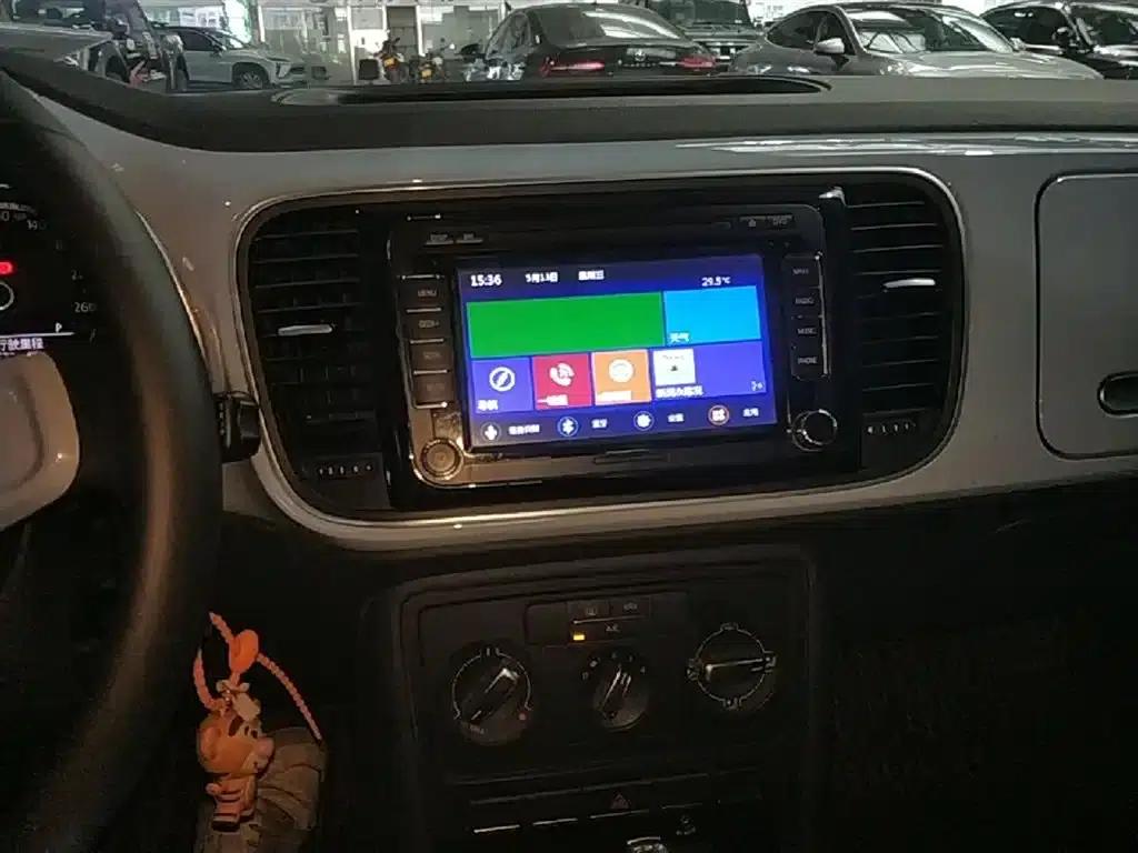 2015 Volkswagen Beetle 180TSI — миниатюра 13