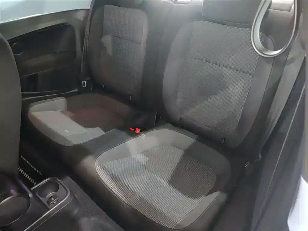 2015 Volkswagen Beetle 180TSI — миниатюра 17