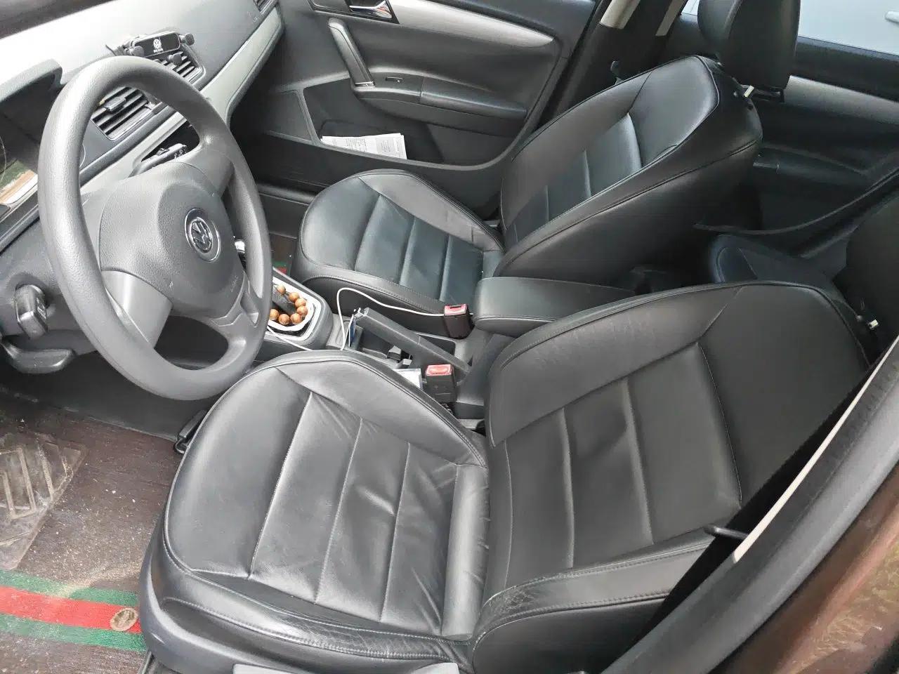 Volkswagen Gran Lavida 2013 1.6L Automatic Comfort Model — миниатюра 16