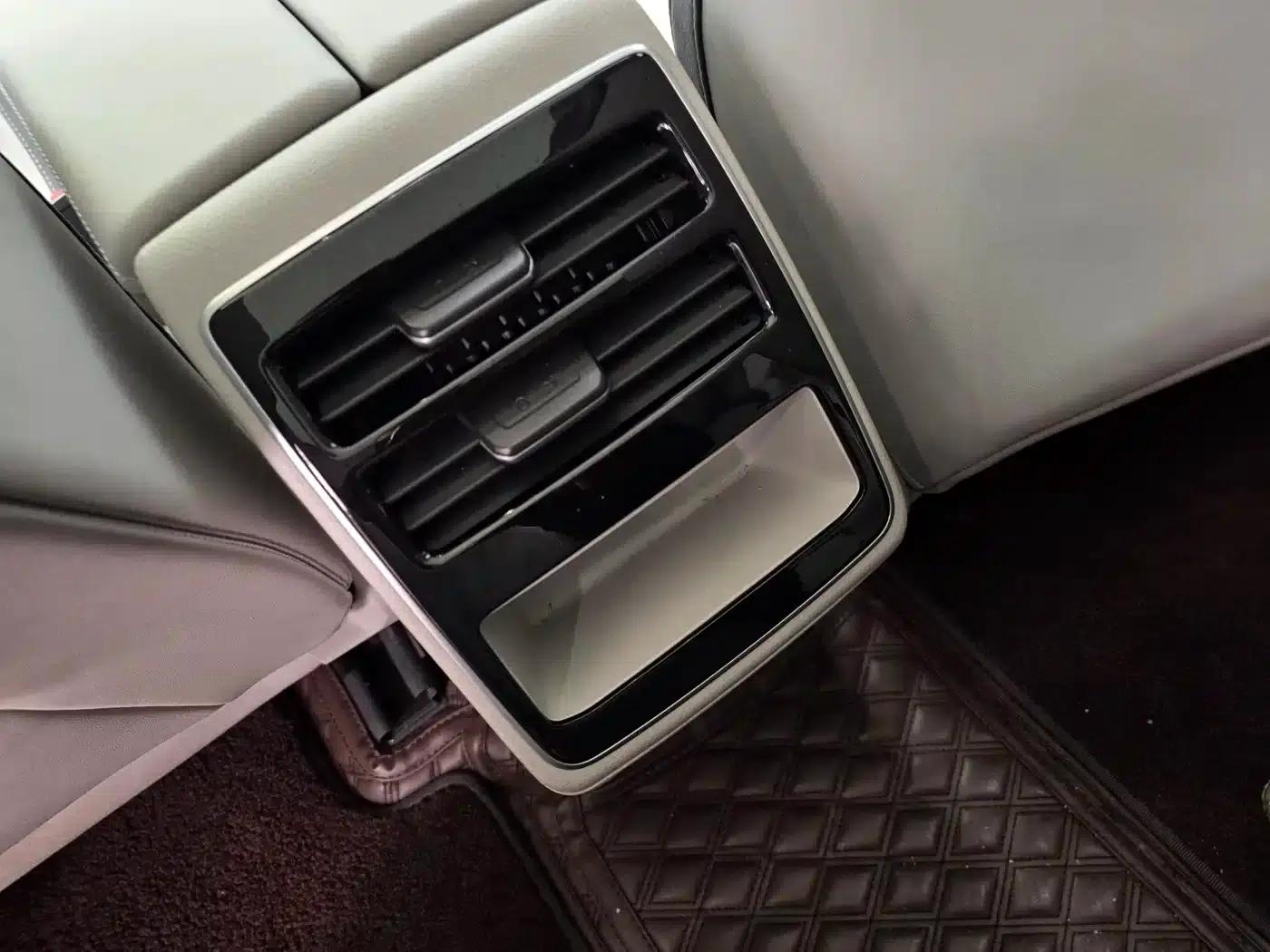 Volkswagen ID.7 VIZZION 2024 First Edition — миниатюра 24