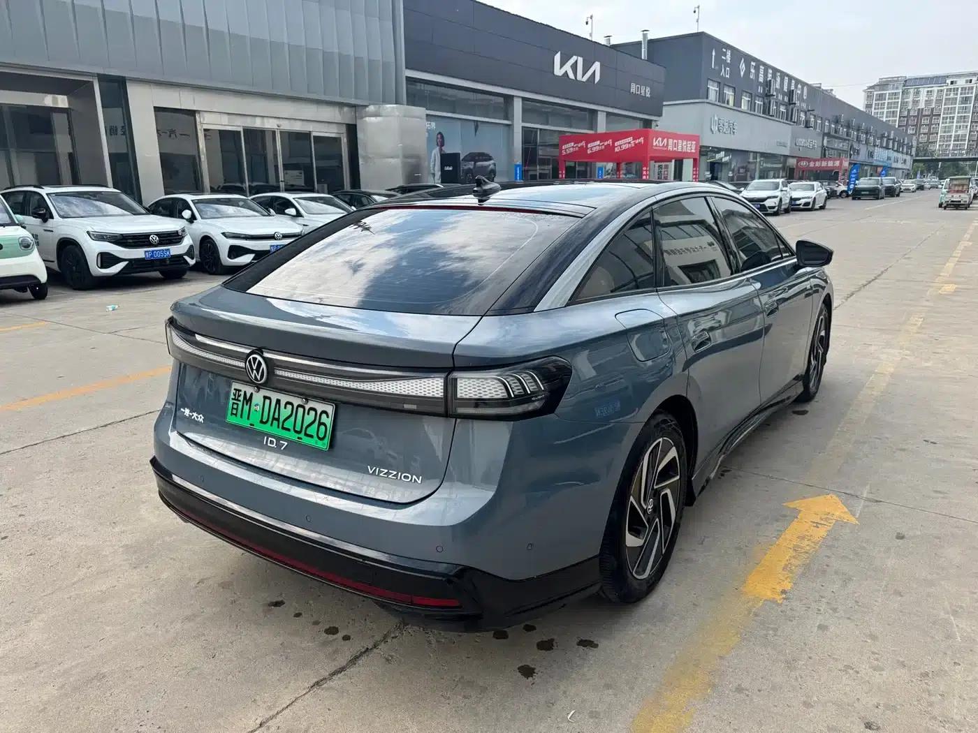Volkswagen ID.7 VIZZION 2024 First Edition — миниатюра 4