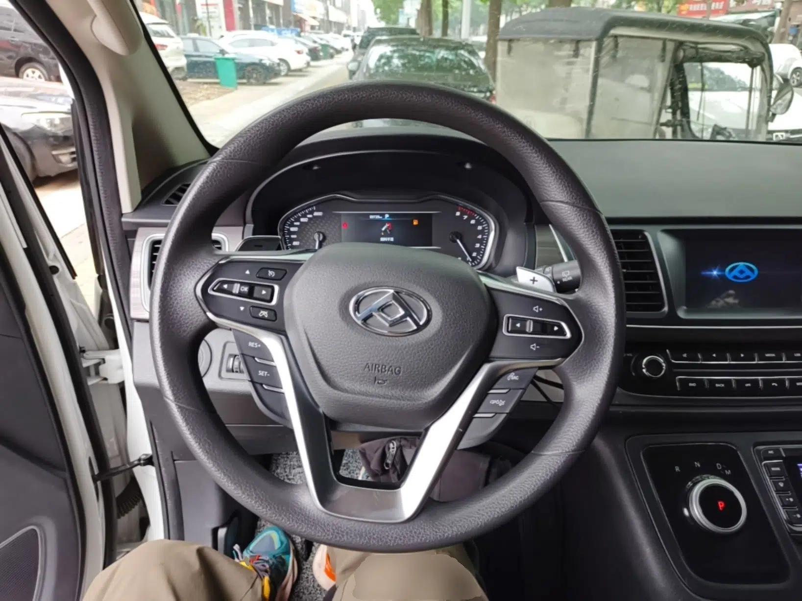 SAIC MAXUS G10 2022 2.0T Automatic Elite Edition Gasoline 7-Seater — миниатюра 14