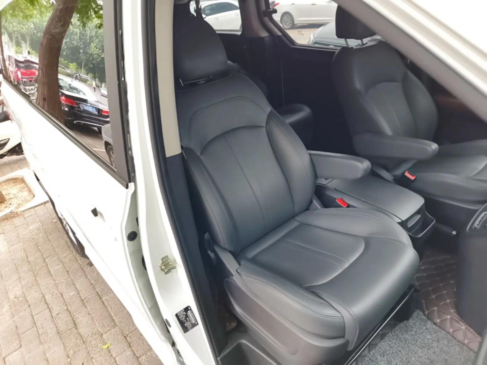 SAIC MAXUS G10 2022 2.0T Automatic Elite Edition Gasoline 7-Seater — миниатюра 23