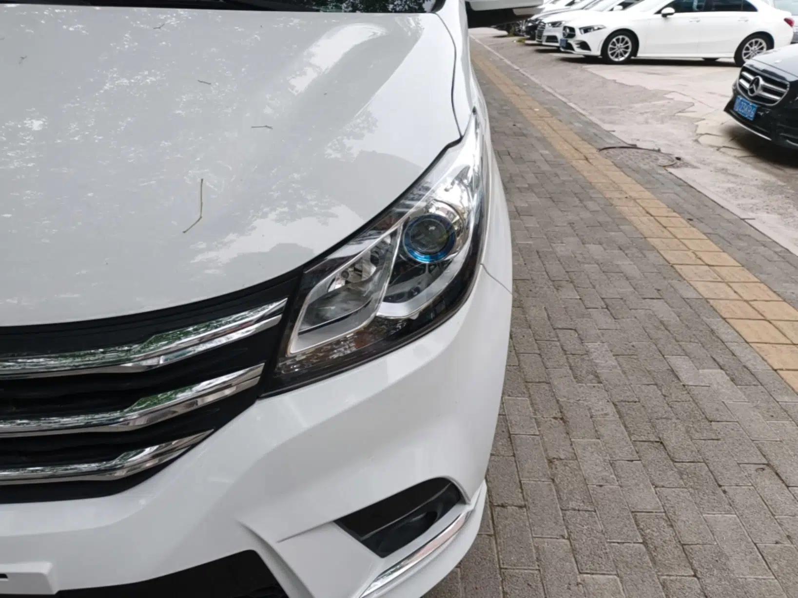 SAIC MAXUS G10 2022 2.0T Automatic Elite Edition Gasoline 7-Seater — миниатюра 9