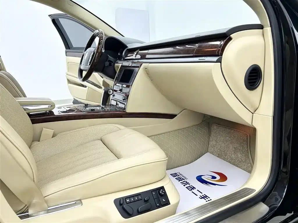 Phaeton 2009 4.2L V8 4-seater Extended Executive Edition — миниатюра 12