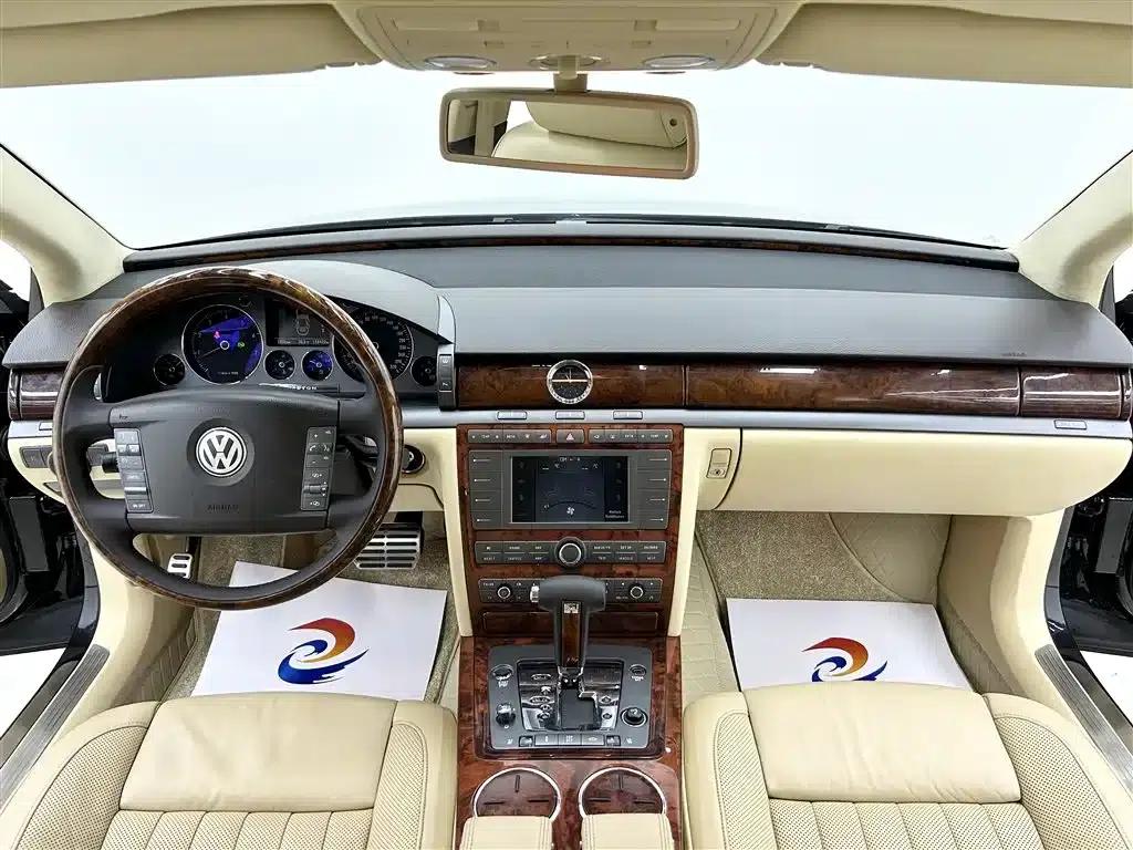 Phaeton 2009 4.2L V8 4-seater Extended Executive Edition — миниатюра 14