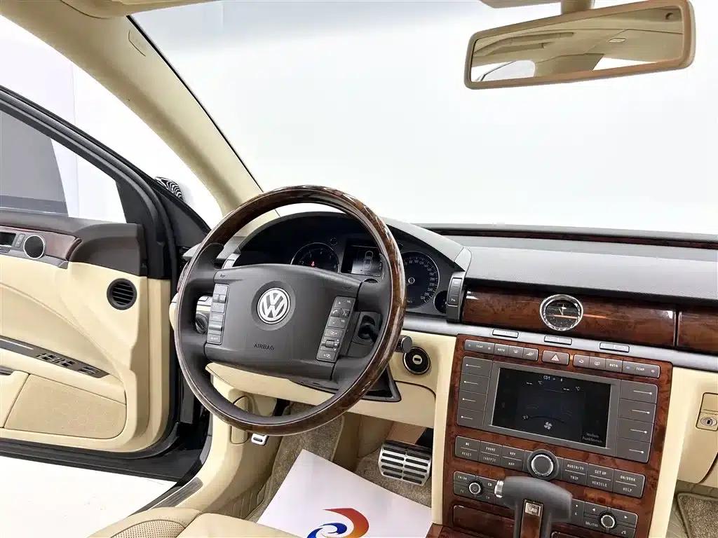 Phaeton 2009 4.2L V8 4-seater Extended Executive Edition — миниатюра 17