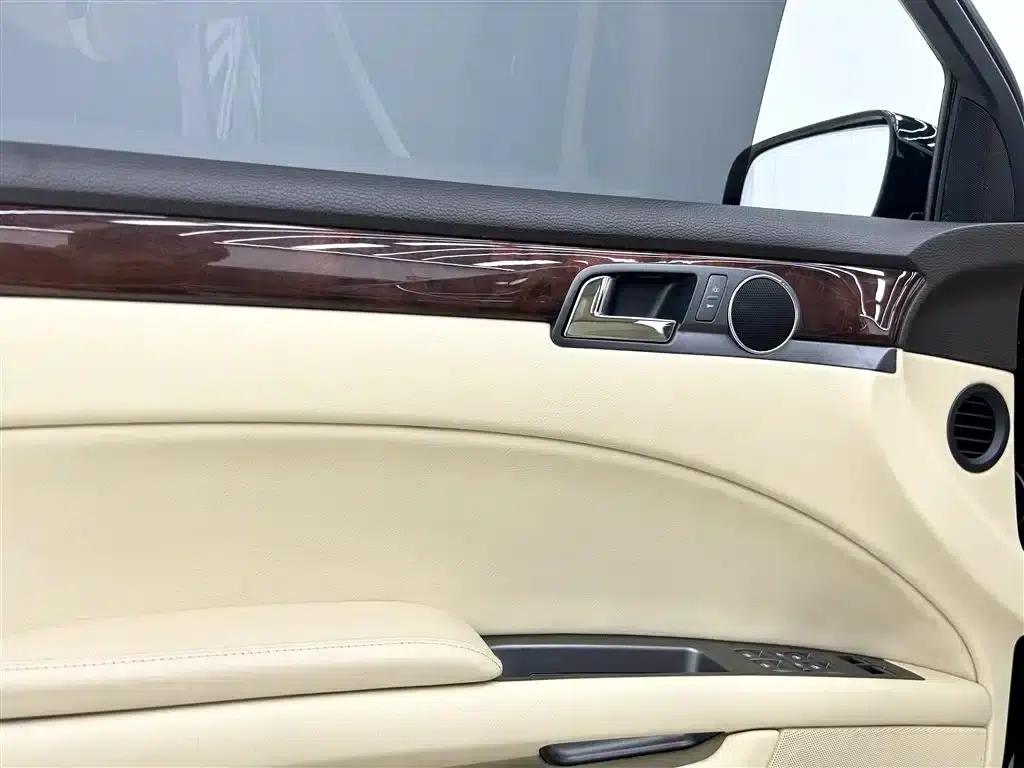 Phaeton 2009 4.2L V8 4-seater Extended Executive Edition — миниатюра 18