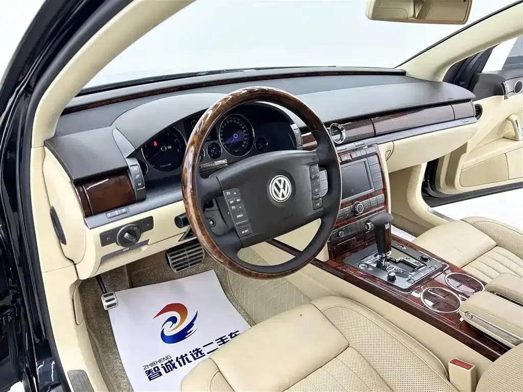 Phaeton 2009 4.2L V8 4-seater Extended Executive Edition — миниатюра 19