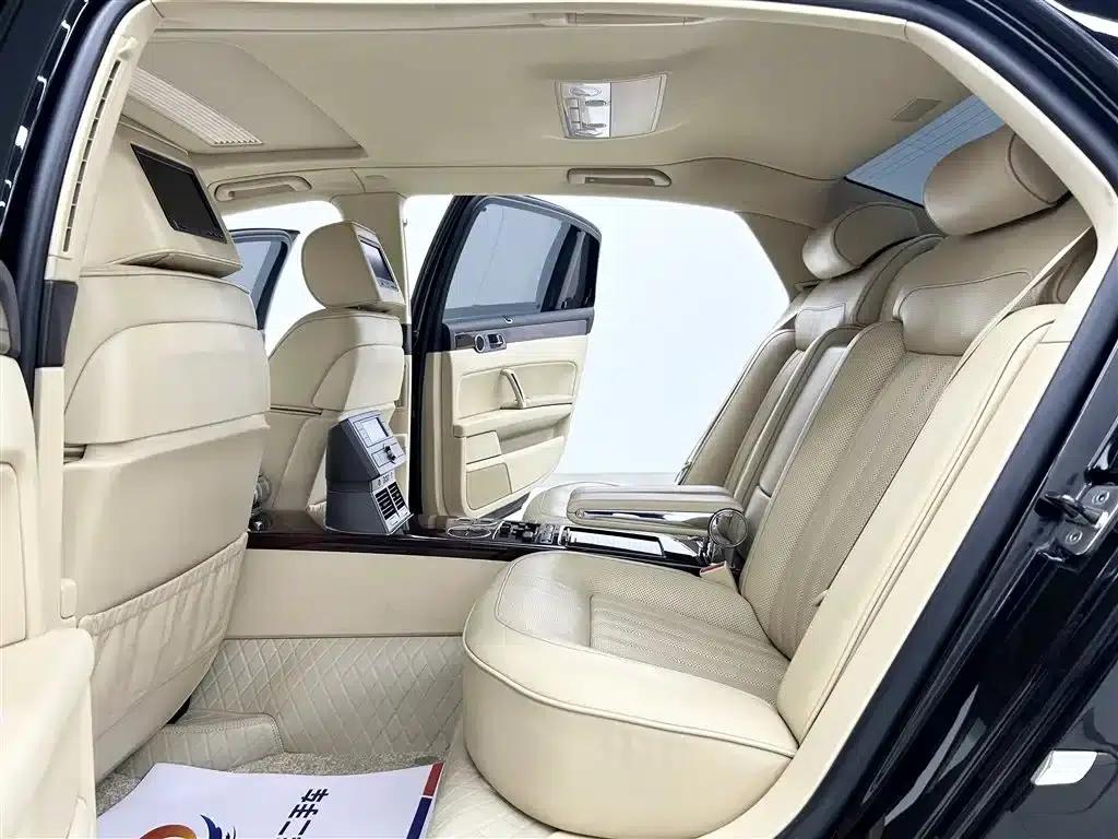 Phaeton 2009 4.2L V8 4-seater Extended Executive Edition — миниатюра 6