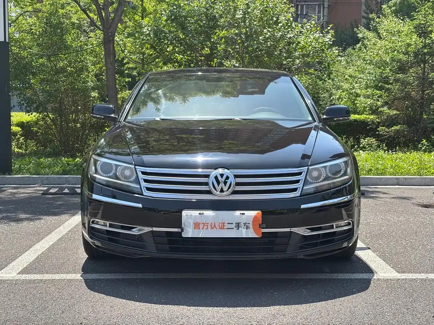Phaeton 2011 3.6L V6 4-seater Extended Individual Edition — миниатюра 2