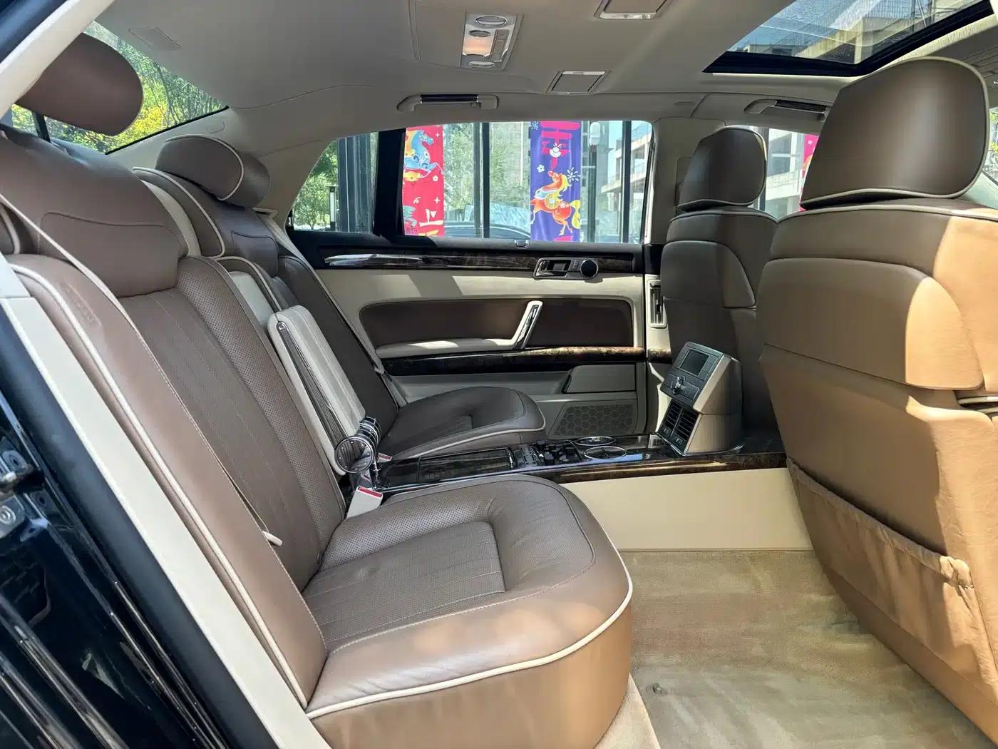 Phaeton 2011 3.6L V6 4-seater Extended Individual Edition — миниатюра 14