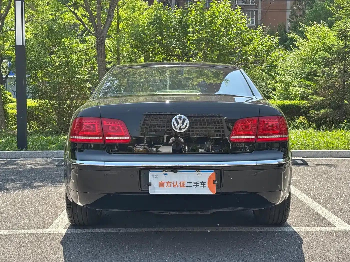 Phaeton 2011 3.6L V6 4-seater Extended Individual Edition — миниатюра 6
