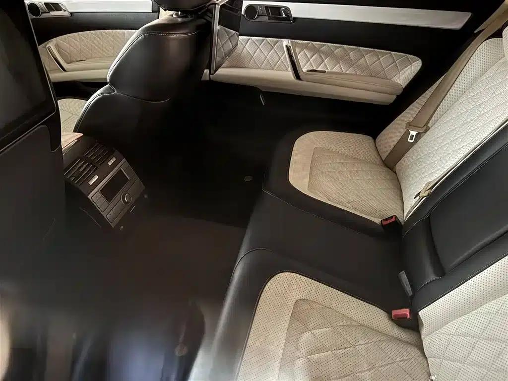 Phaeton 2012 3.0L Executive Edition — миниатюра 5