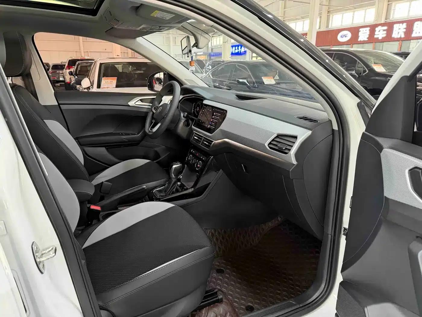 2021 Volkswagen T-Cross 1.5L Automatic Smart Connect Edition — миниатюра 17