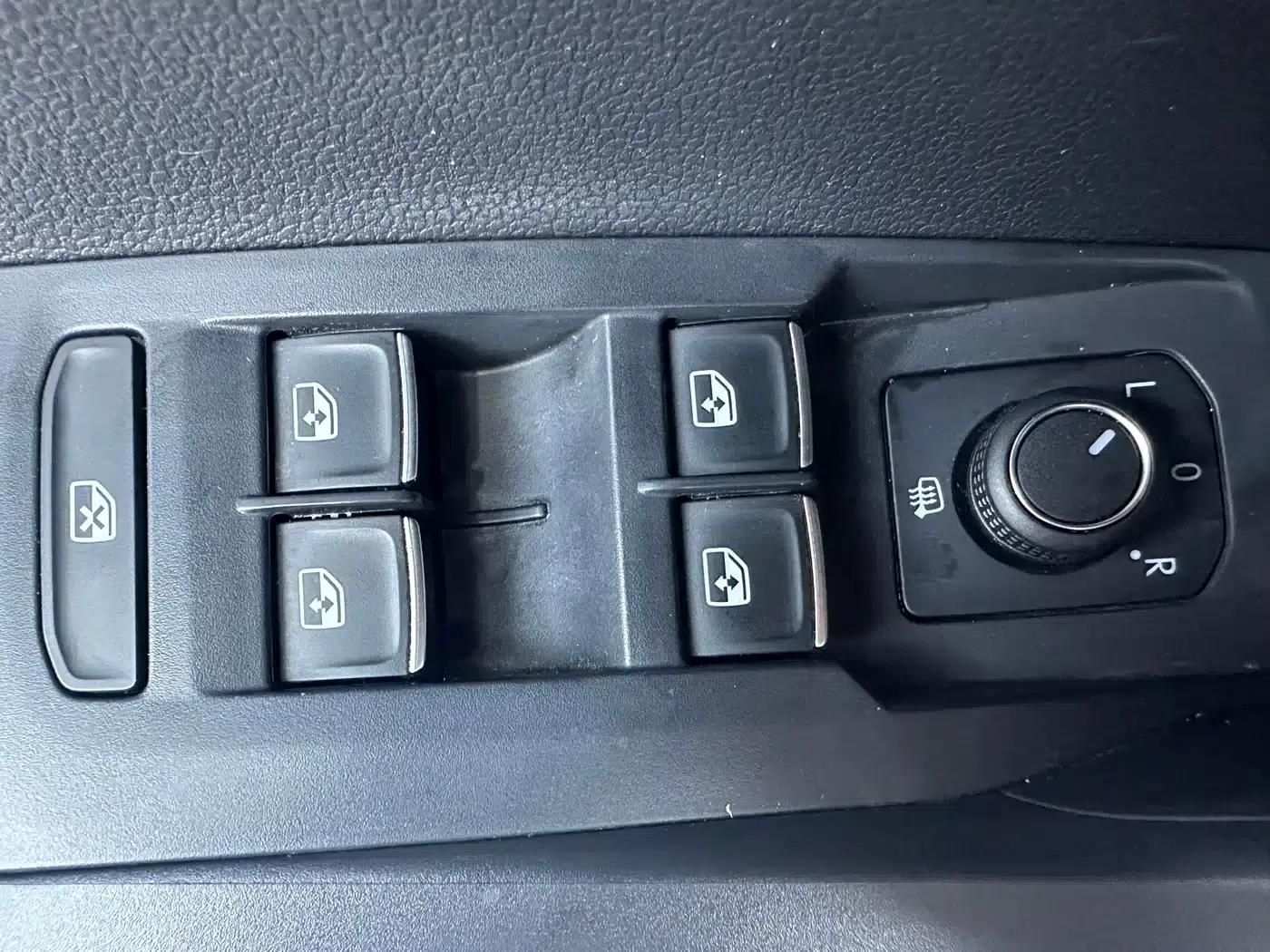 2021 Volkswagen T-Cross 1.5L Automatic Smart Connect Edition — миниатюра 8