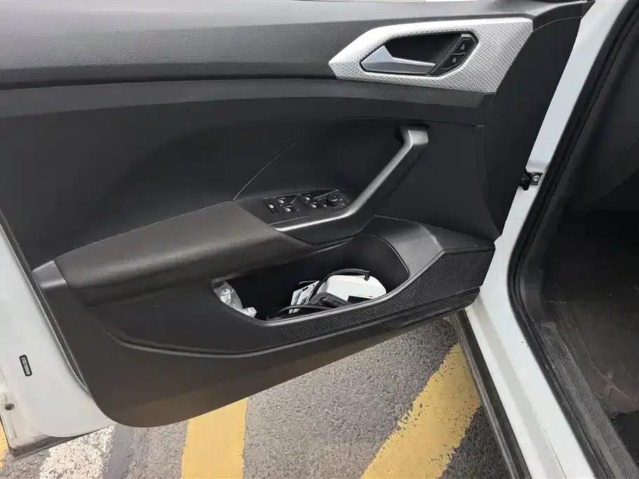 2021 Volkswagen T-Cross 1.5L Automatic Smart Connect Edition — миниатюра 7