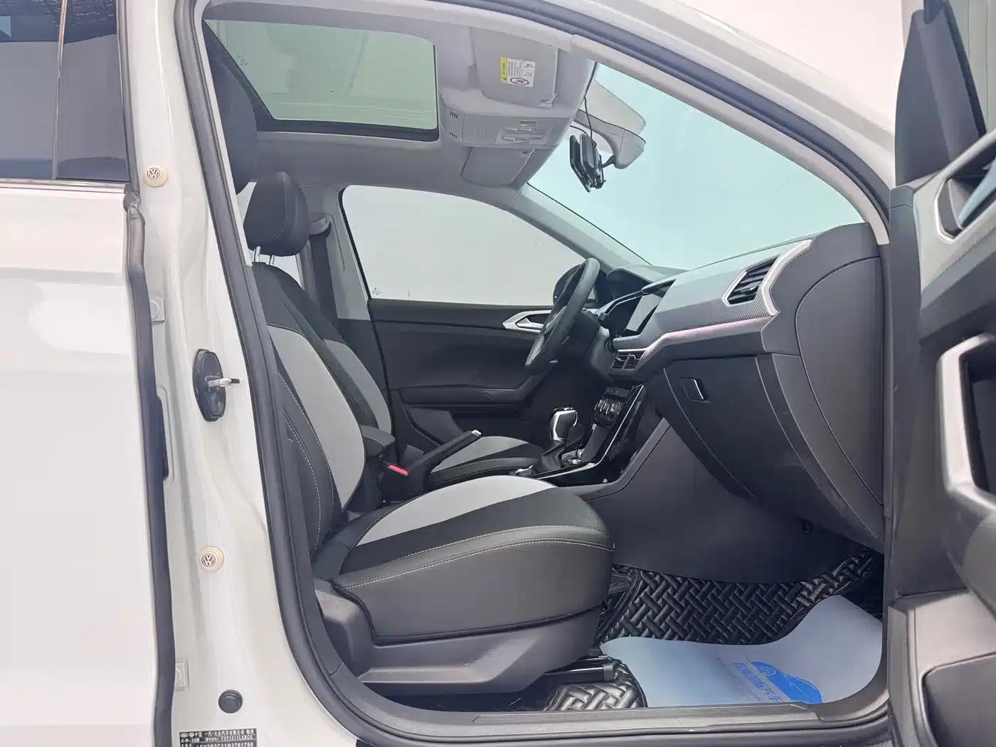 T-Cross 2021 1.5L Automatic 30th Anniversary Edition — миниатюра 11