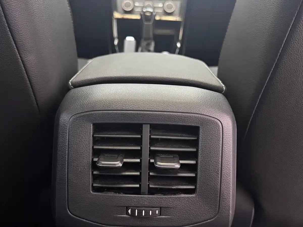 T-Cross 2021 1.5L Automatic 30th Anniversary Edition — миниатюра 13