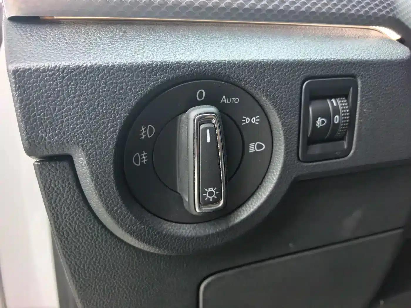 2021 Volkswagen T-Cross 1.5L Automatic Smart Connect Edition — миниатюра 6